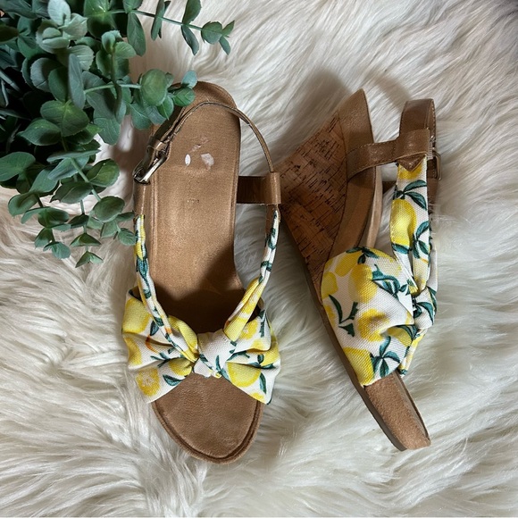 Aerosoles Lemon Print Wedges Shoes - Picture 5 of 10